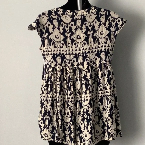 ANTHROPOLOGIE- Vanessa Virginia Top - Picture 8 of 10